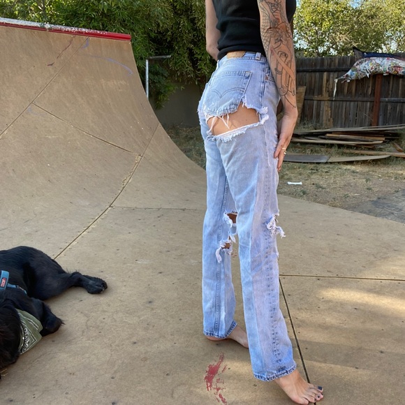 Vintage Levi’s 501 **SOLD** - Picture 5 of 6